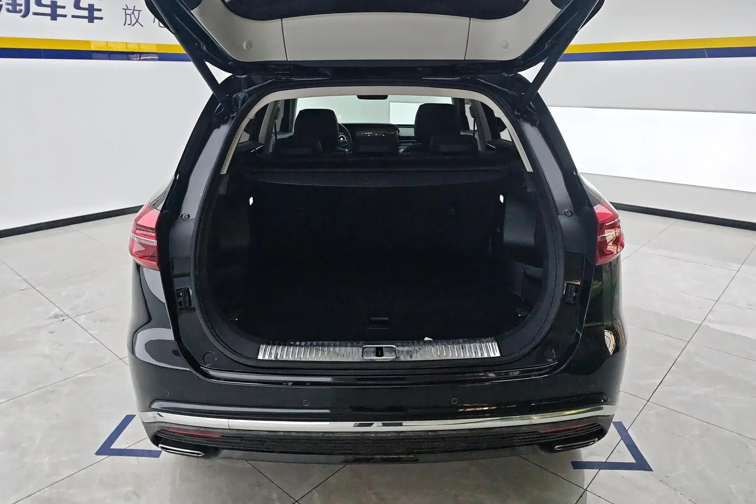 Hongqi HS5 2022 Facelift 2.0T Connected Flagship Enjoy