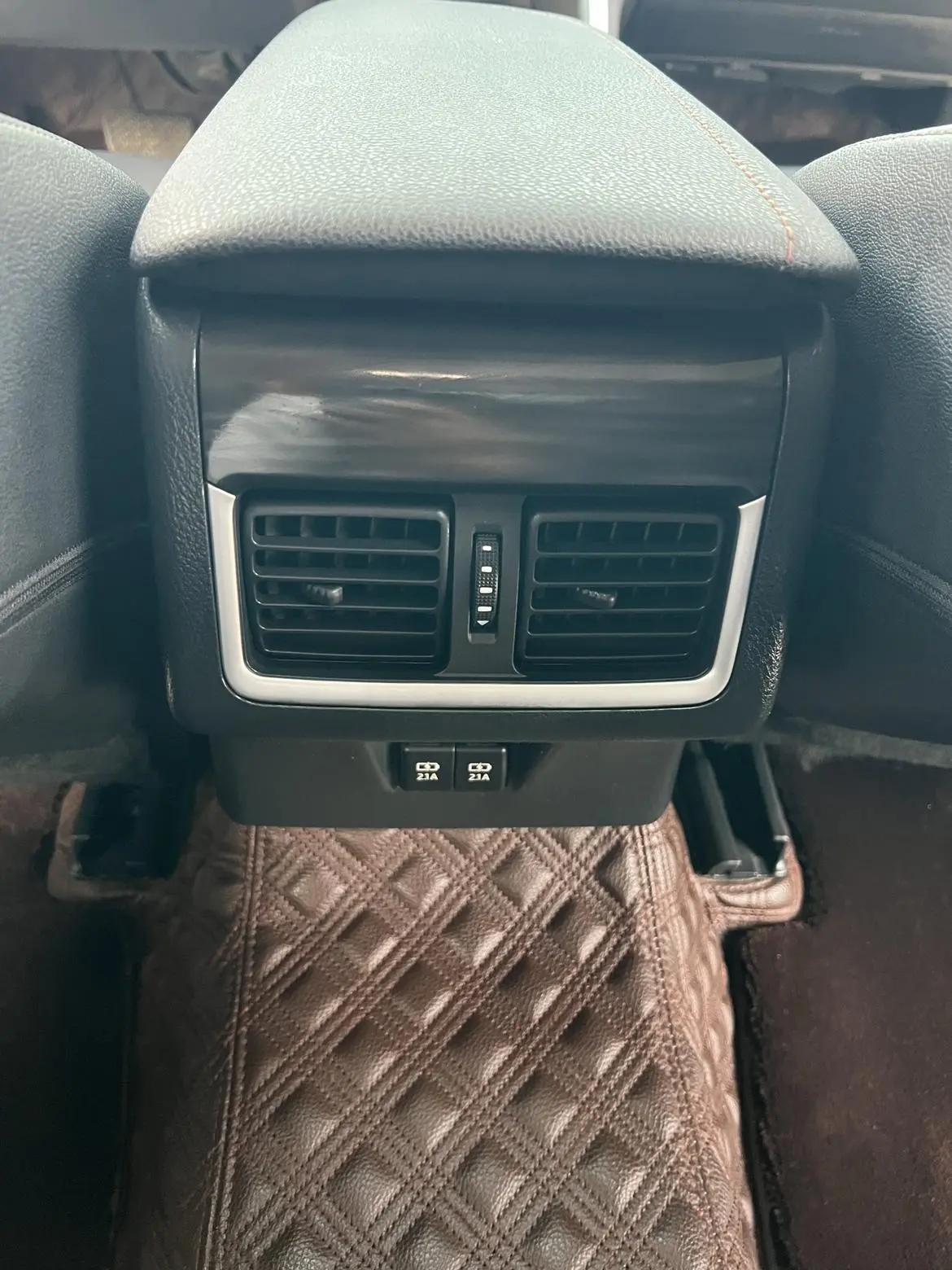 Toyota Camry 2023 2.0GVP Leading