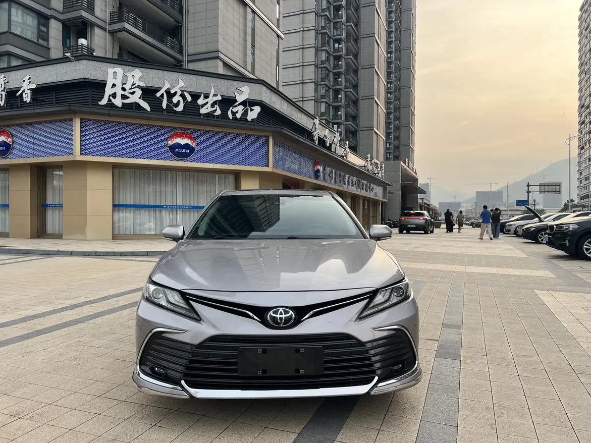 Toyota Camry 2023 2.0GVP Leading
