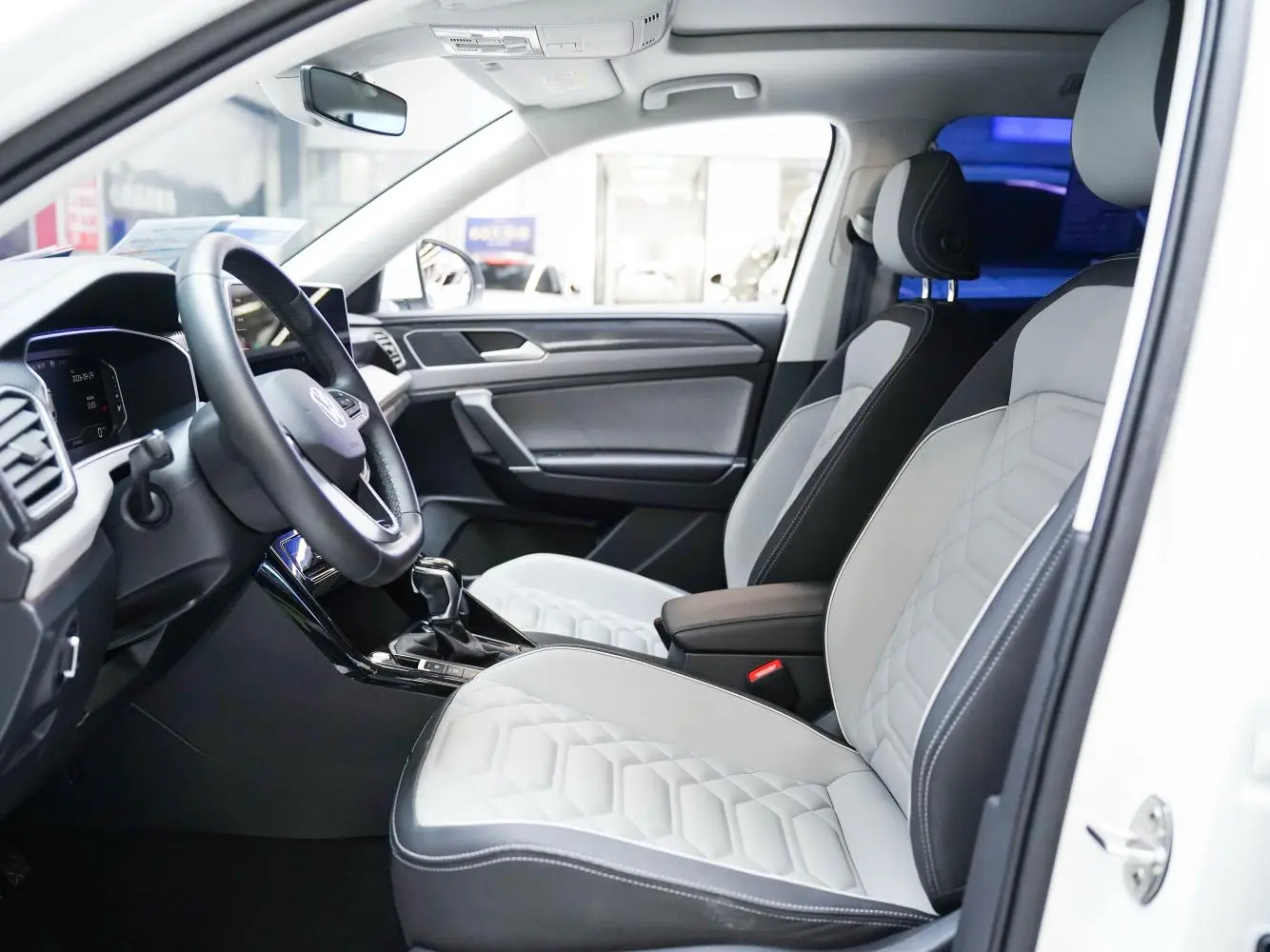 Volkswagen Tayron 2023 330TSI 2WD Luxury Plus