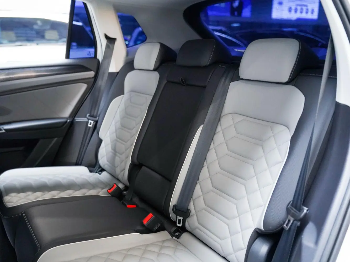 Volkswagen Tayron 2023 330TSI 2WD Luxury Plus