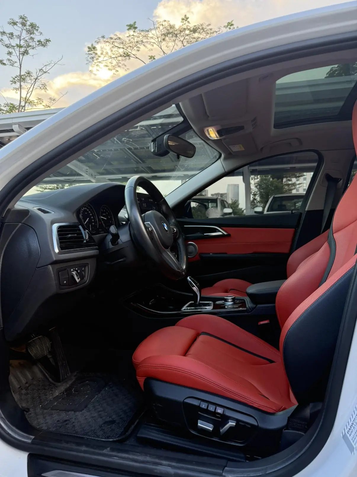 BMW 1 Series 2023 125i M Sport Shadow Night