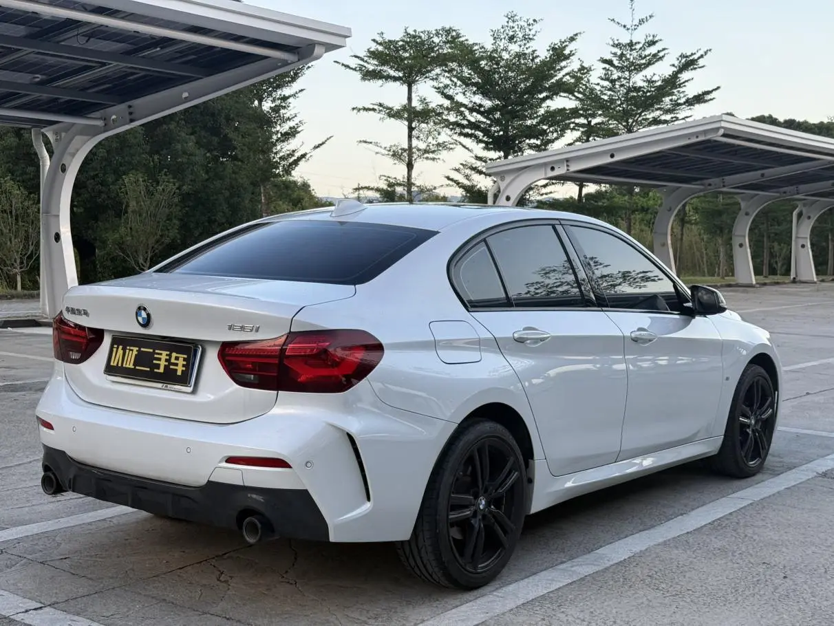 BMW 1 Series 2023 125i M Sport Shadow Night