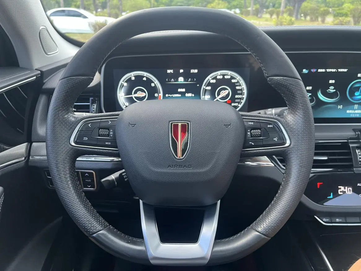 Hongqi HS5 2022 2.0T Connected Flagship Enjoy