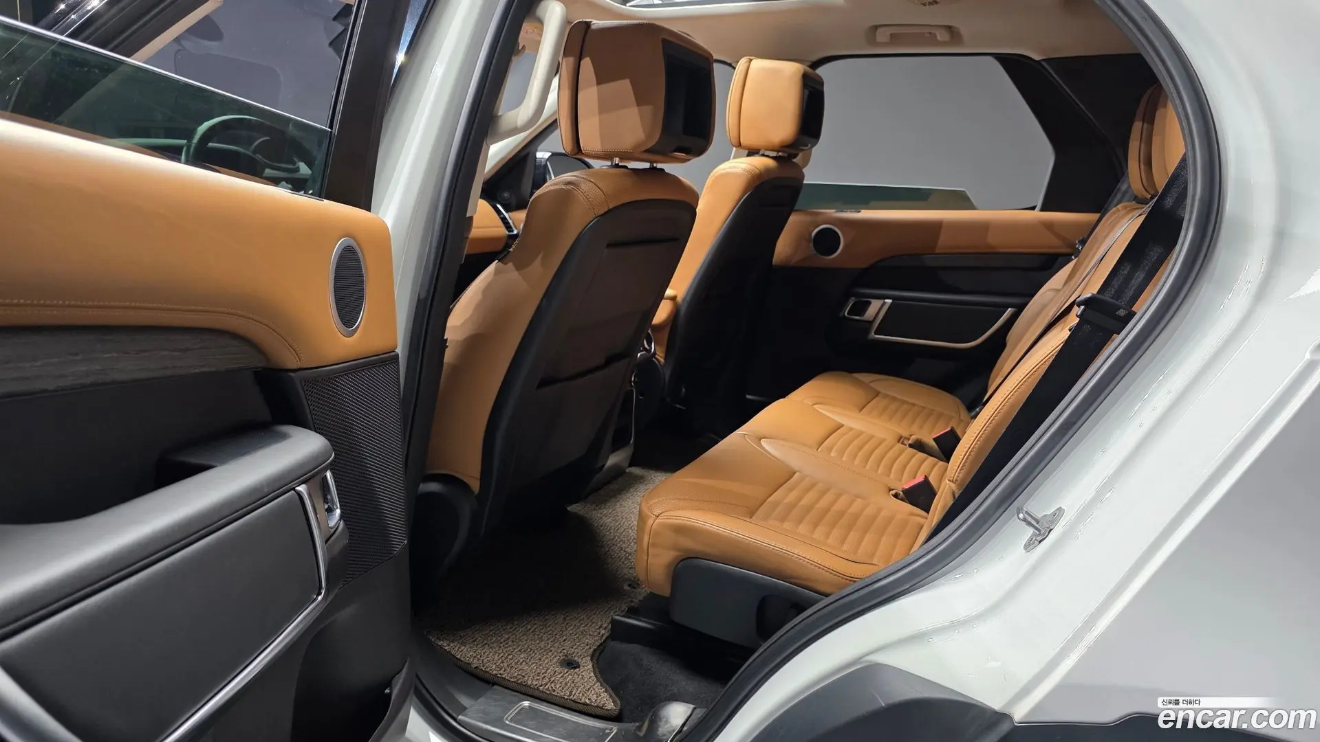 Land Rover Discovery 3.0 TD6 HSE Luxury
