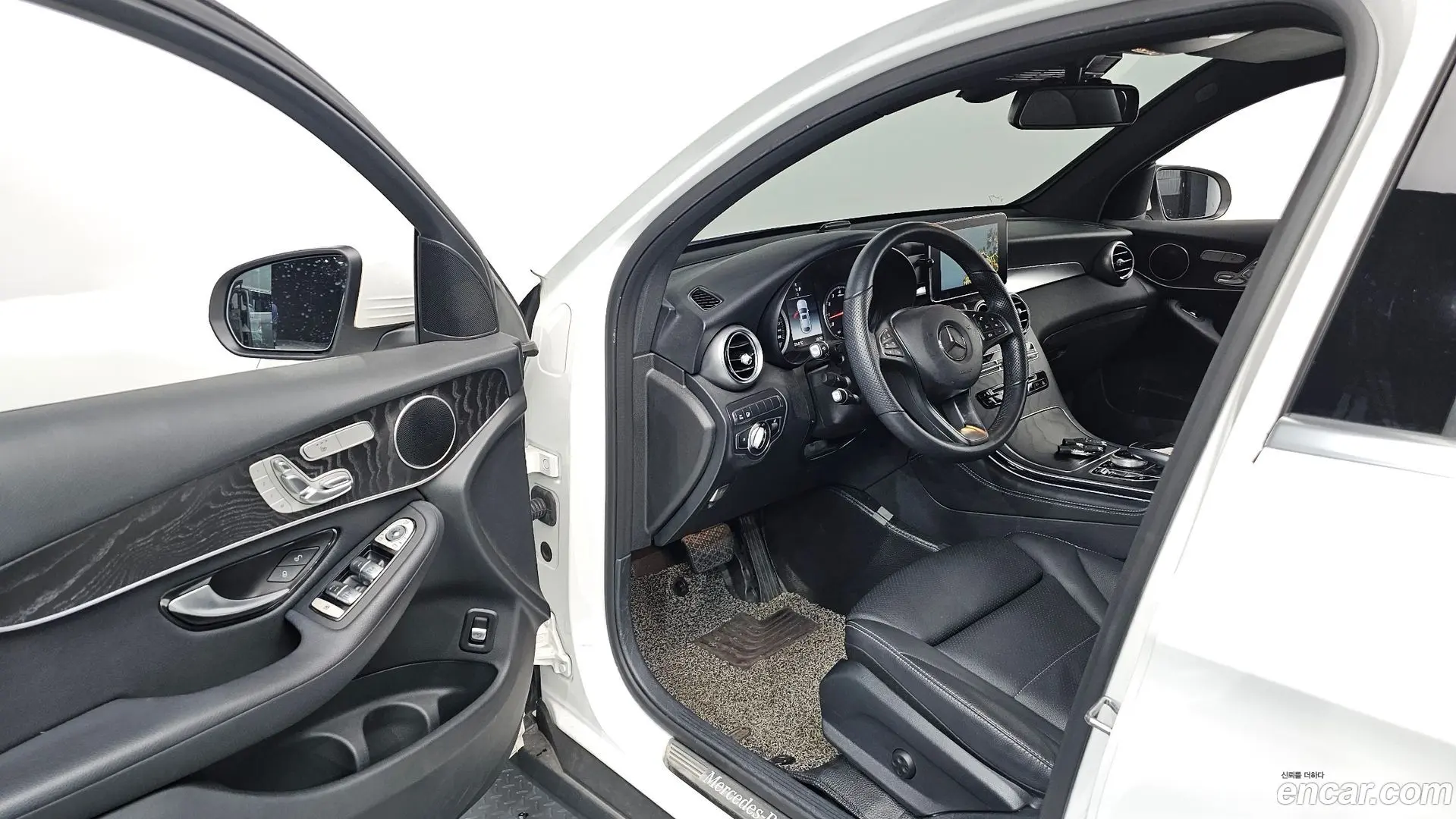 Mercedes-Benz GLC-Class GCL300 4MATIC Coupe