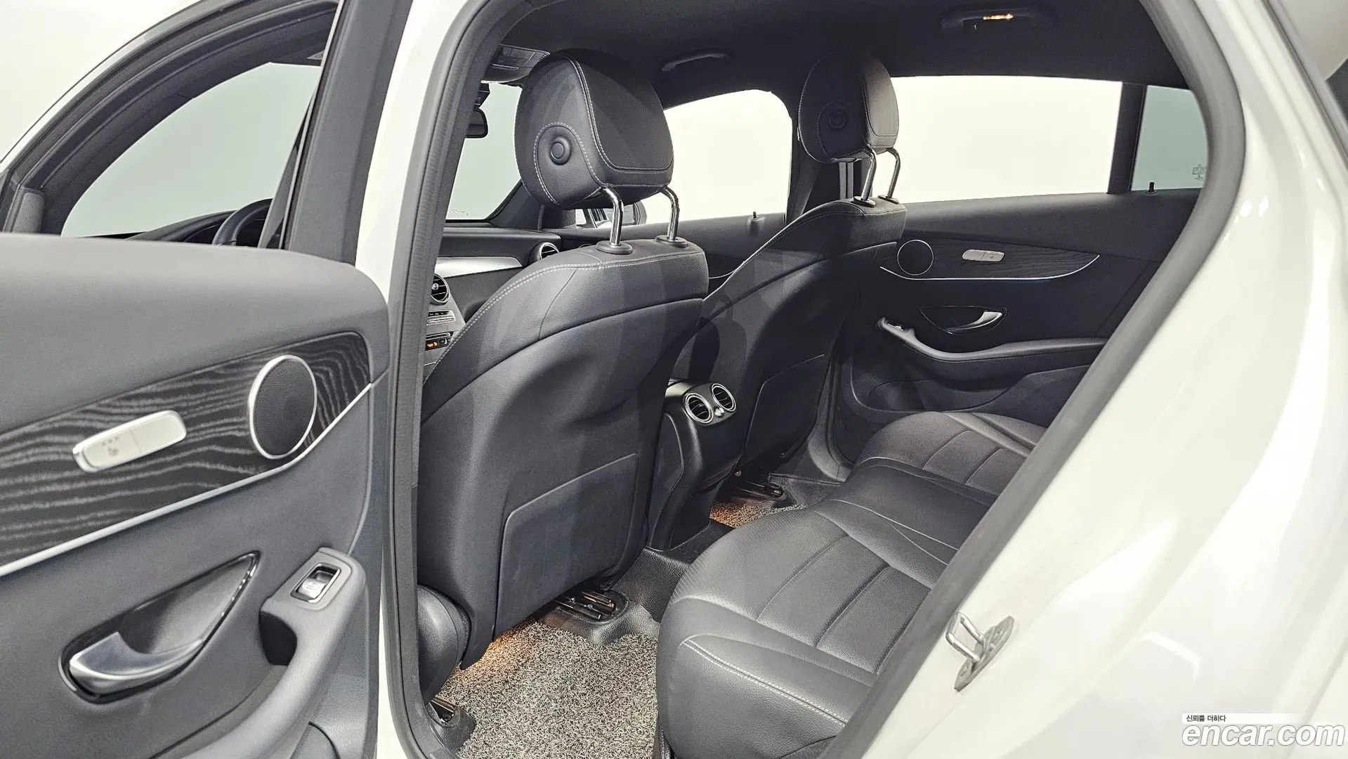 Mercedes-Benz GLC-Class GCL300 4MATIC Coupe