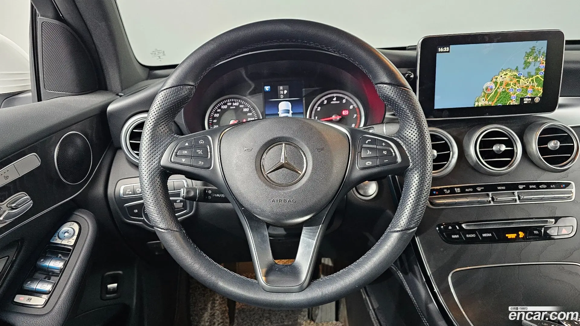 Mercedes-Benz GLC-Class GCL300 4MATIC Coupe