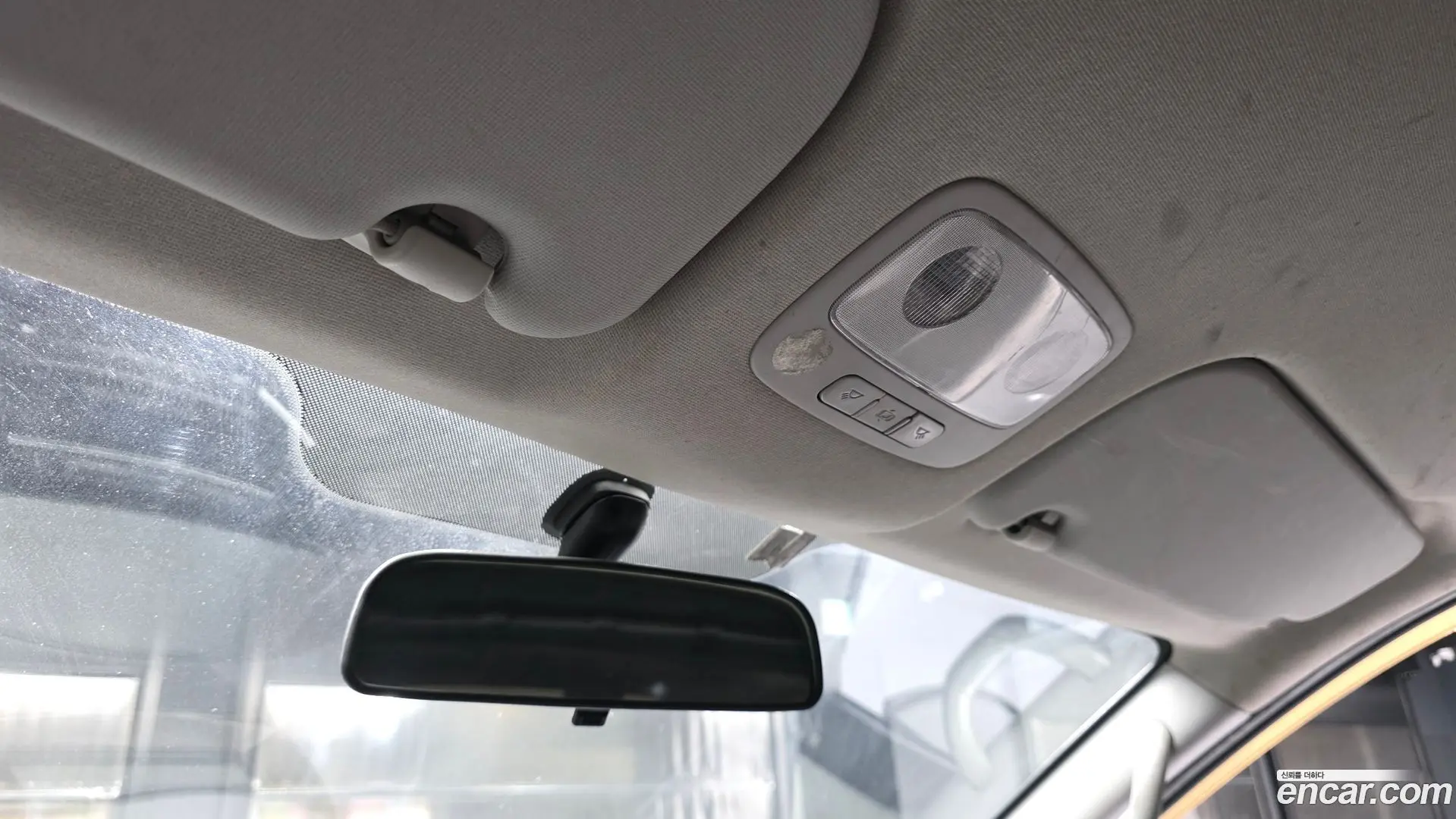 Hyundai Starex Van 3-Seater