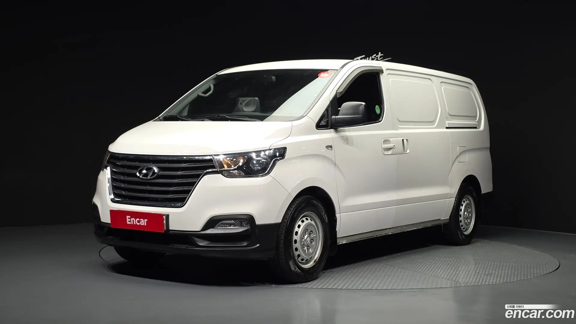 Hyundai Starex Van 3-Seater