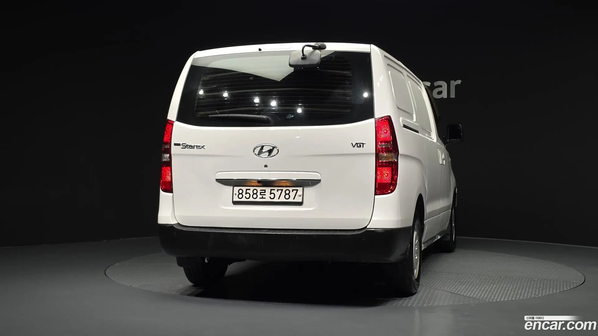 Hyundai Starex Van 3-Seater