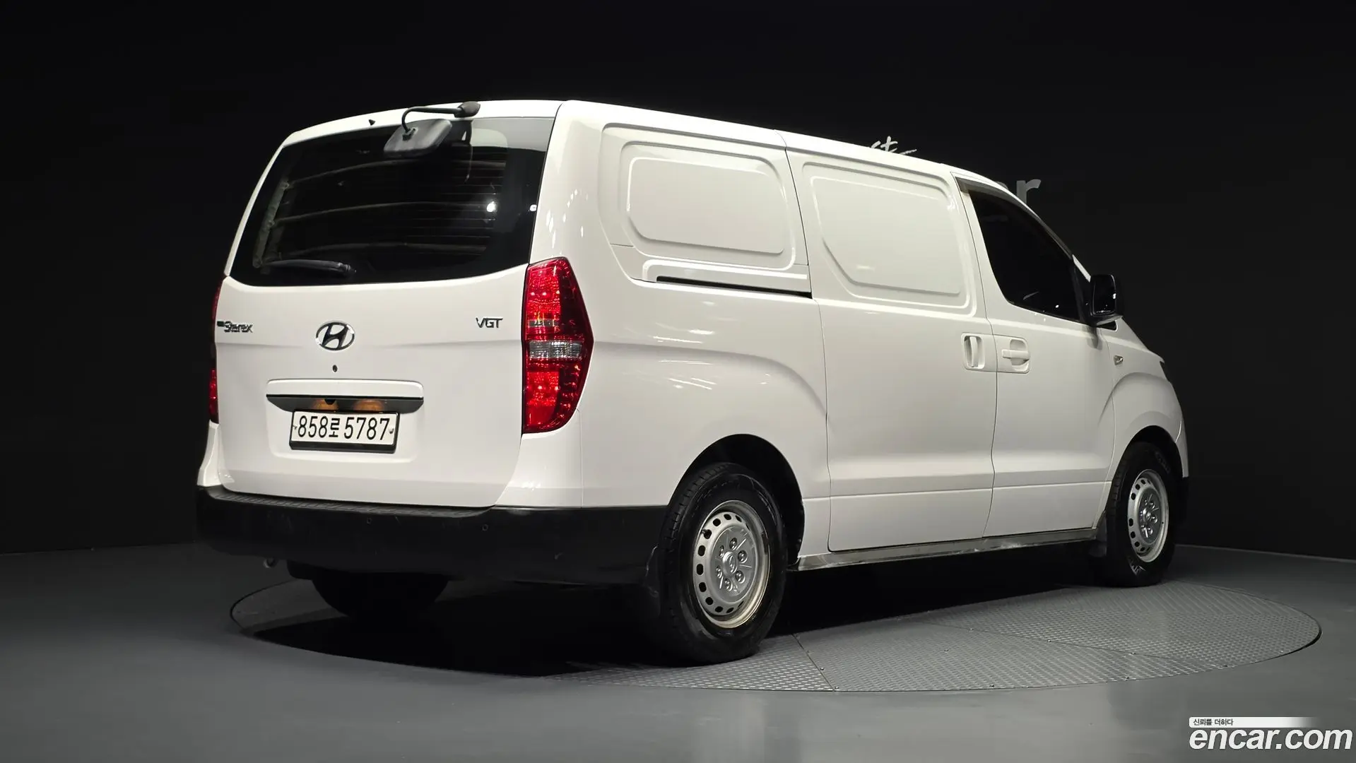 Hyundai Starex Van 3-Seater