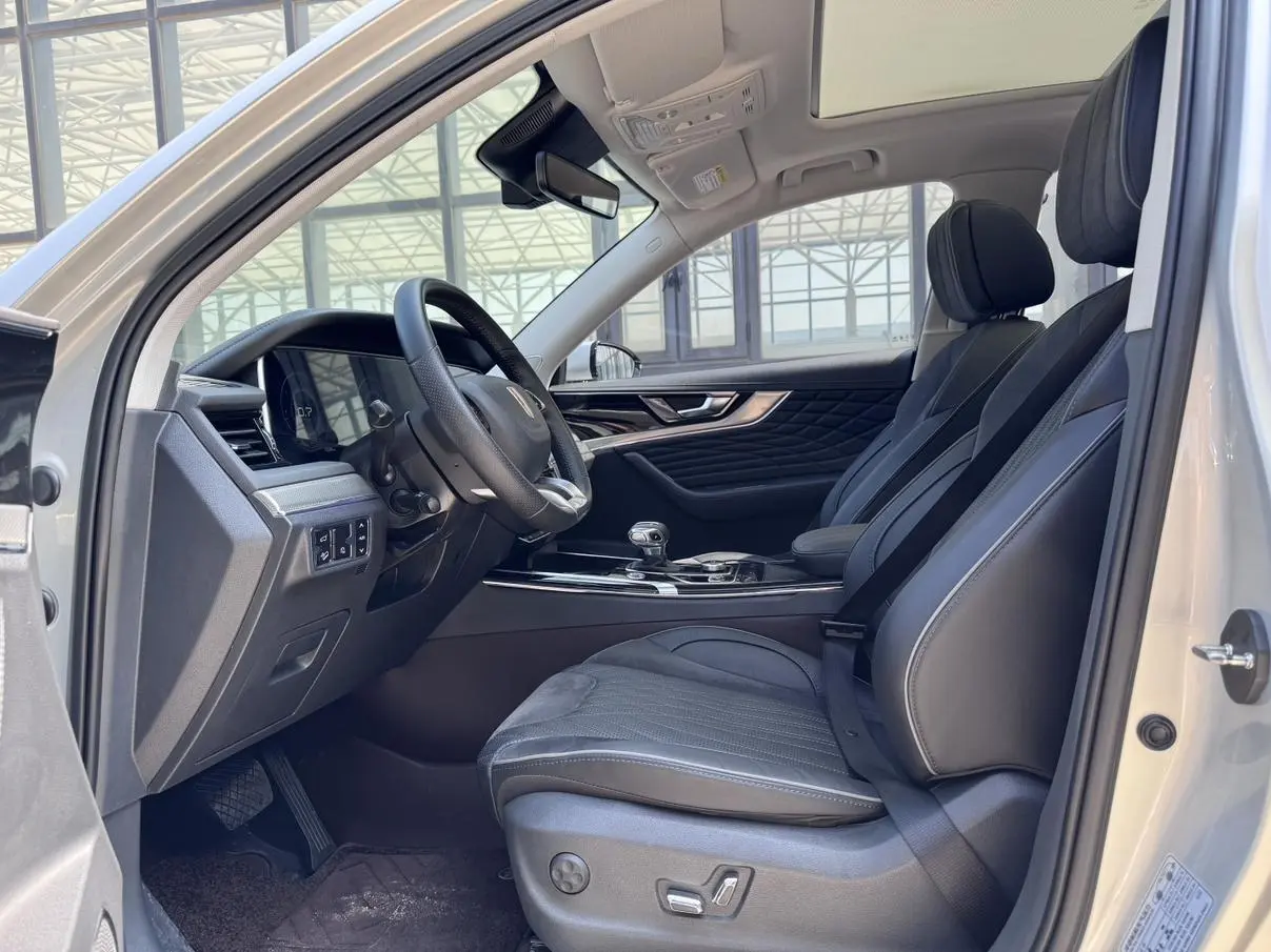 Hongqi HS5 2022 2.0T Smart Connected Flagship Joy