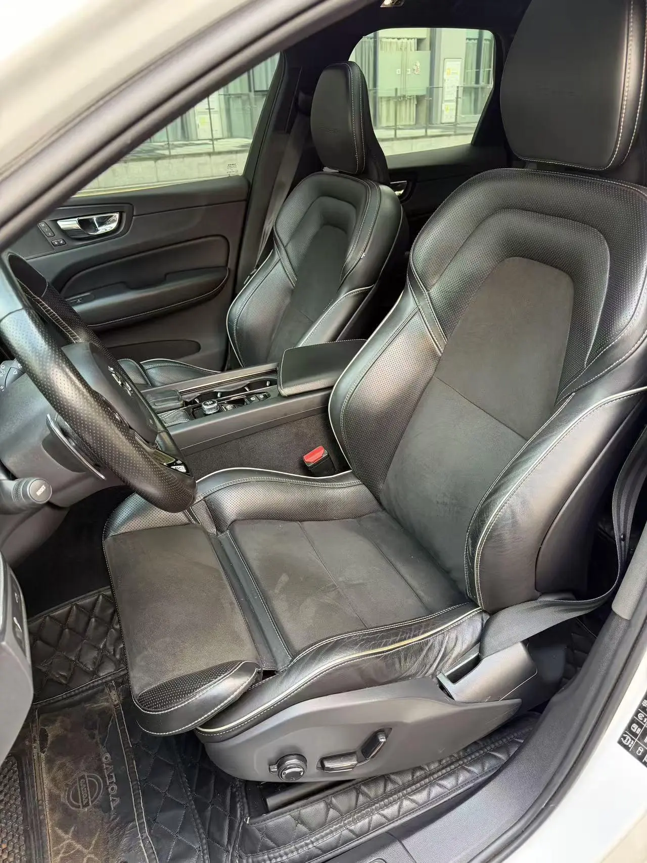 Volvo XC60 2019 T5 4WD Smart Sport China VI