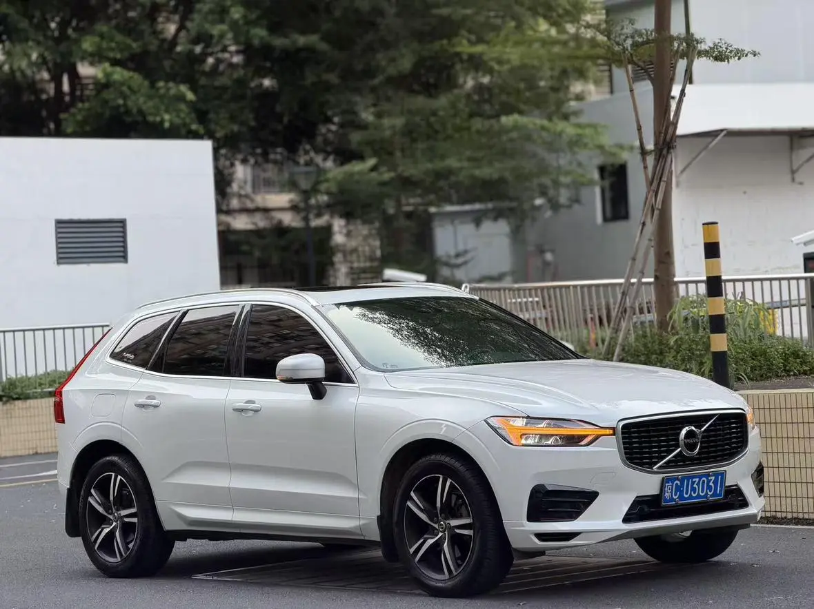 Volvo XC60 2019 T5 4WD Smart Sport China VI