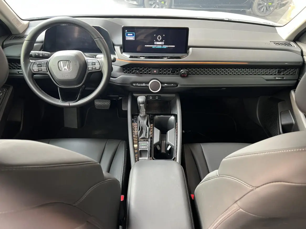 Honda Accord 2025 Sharp T Dynamic 260TURBO Luxury