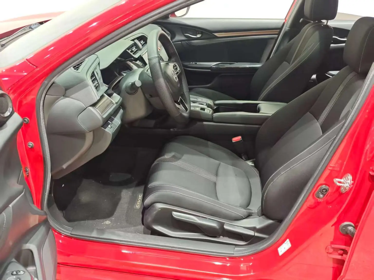 Honda Civic 2020 HATCHBACK 220TURBO CVT Sharp