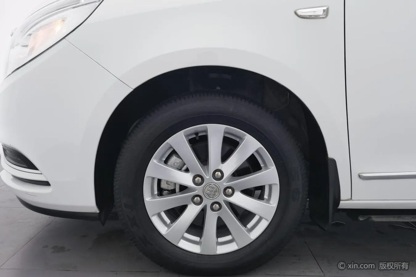 Buick GL8 2018 28T Premium China VI