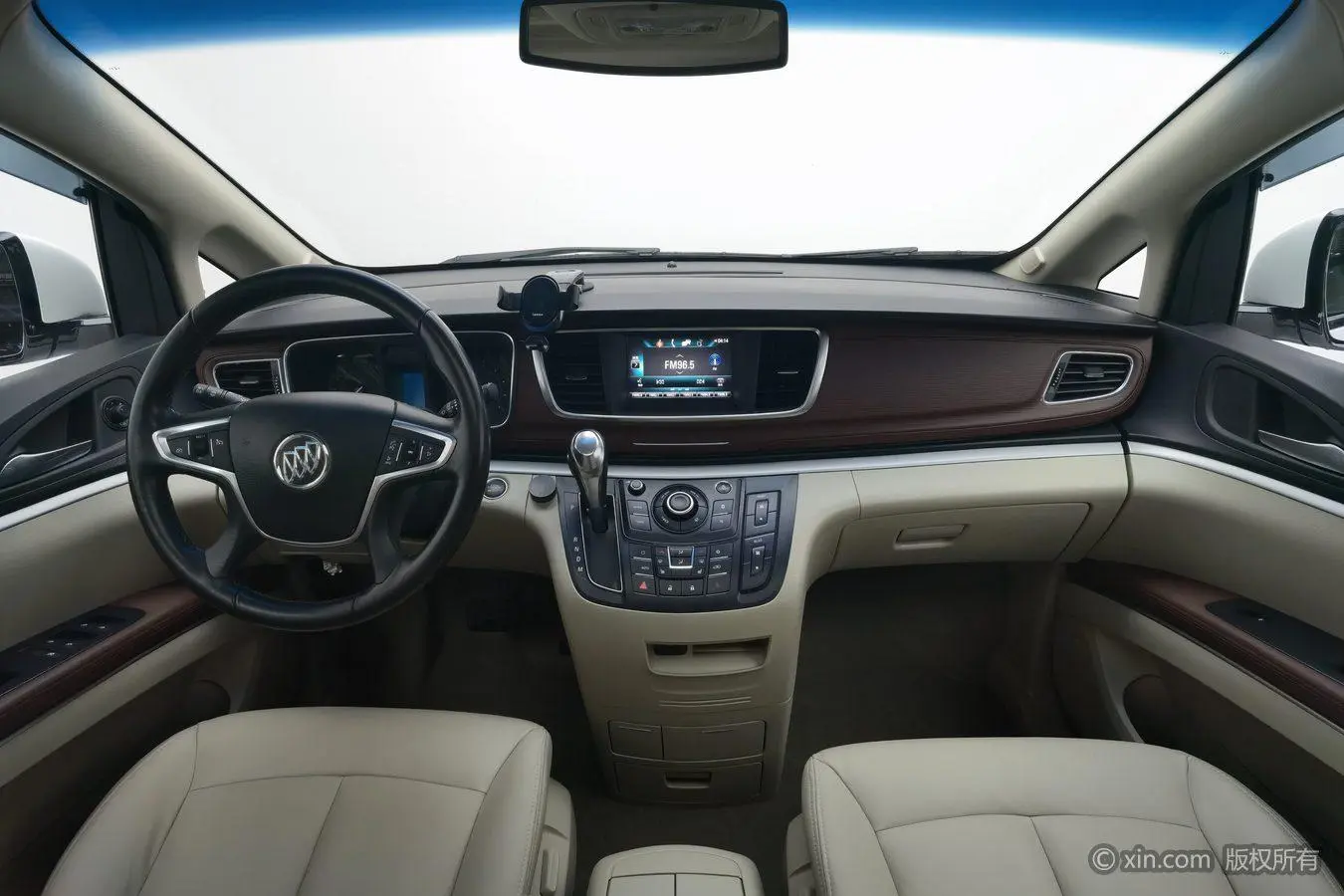 Buick GL8 2018 28T Premium China VI
