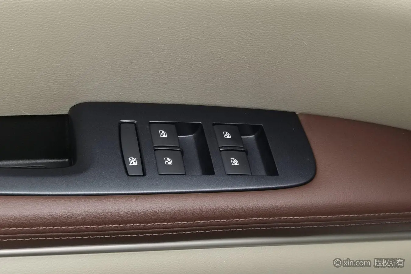 Buick GL8 2018 28T Premium China VI