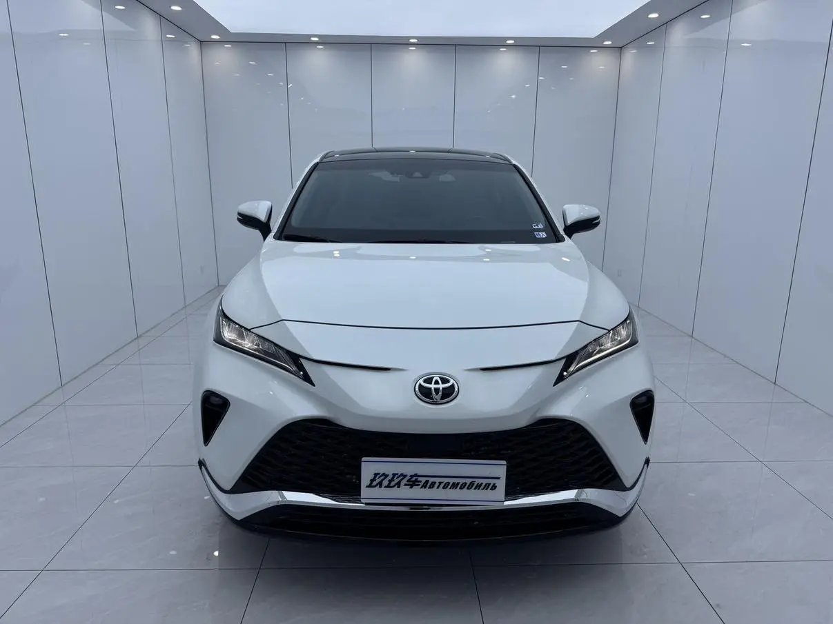Toyota 2023 2.0L CVT 2WD Luxury