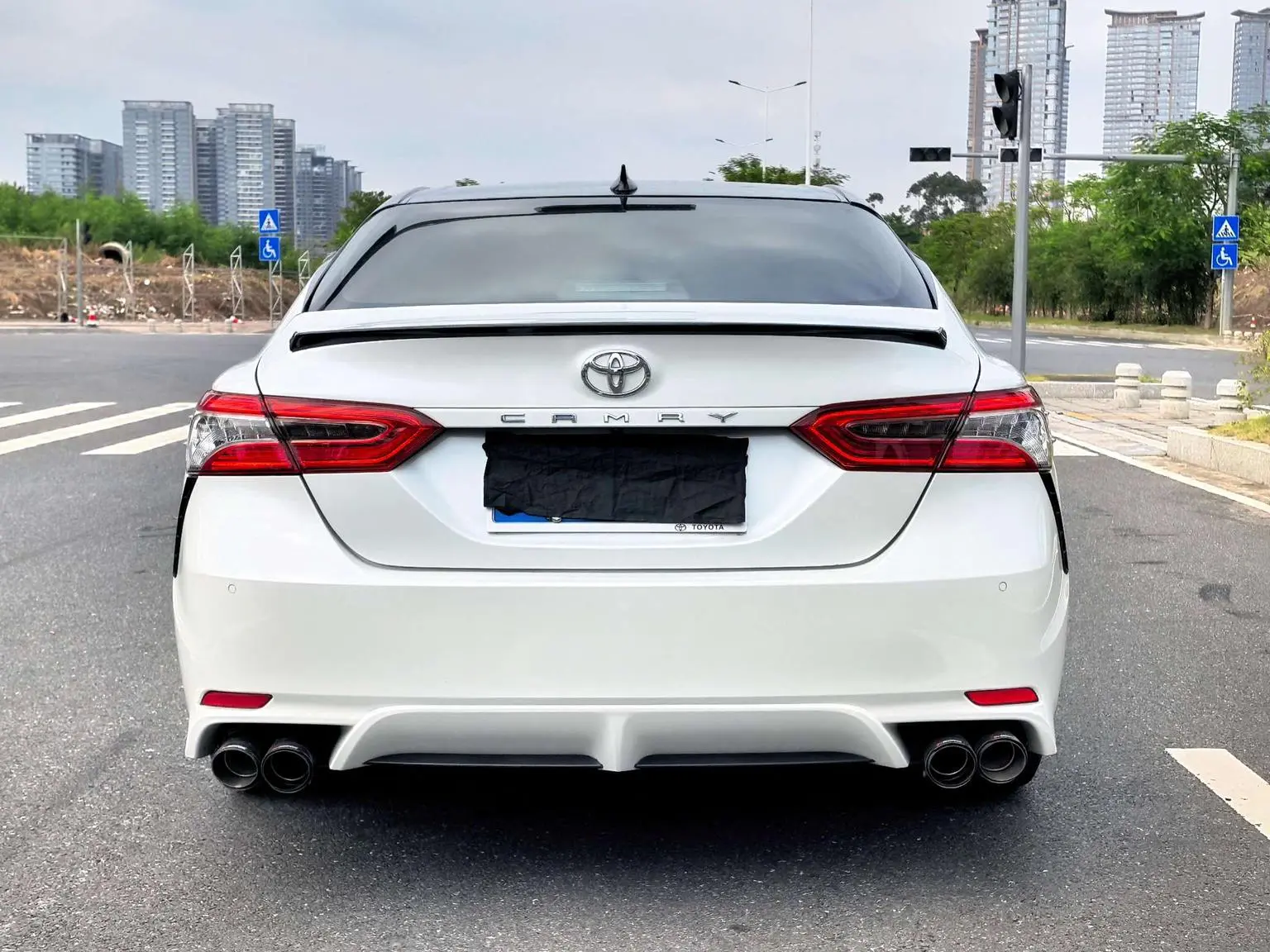 Toyota Camry 2021 2.0S