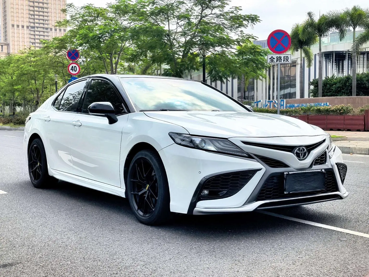 Toyota Camry 2021 2.0S