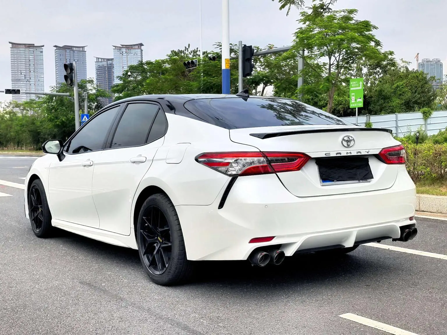 Toyota Camry 2021 2.0S