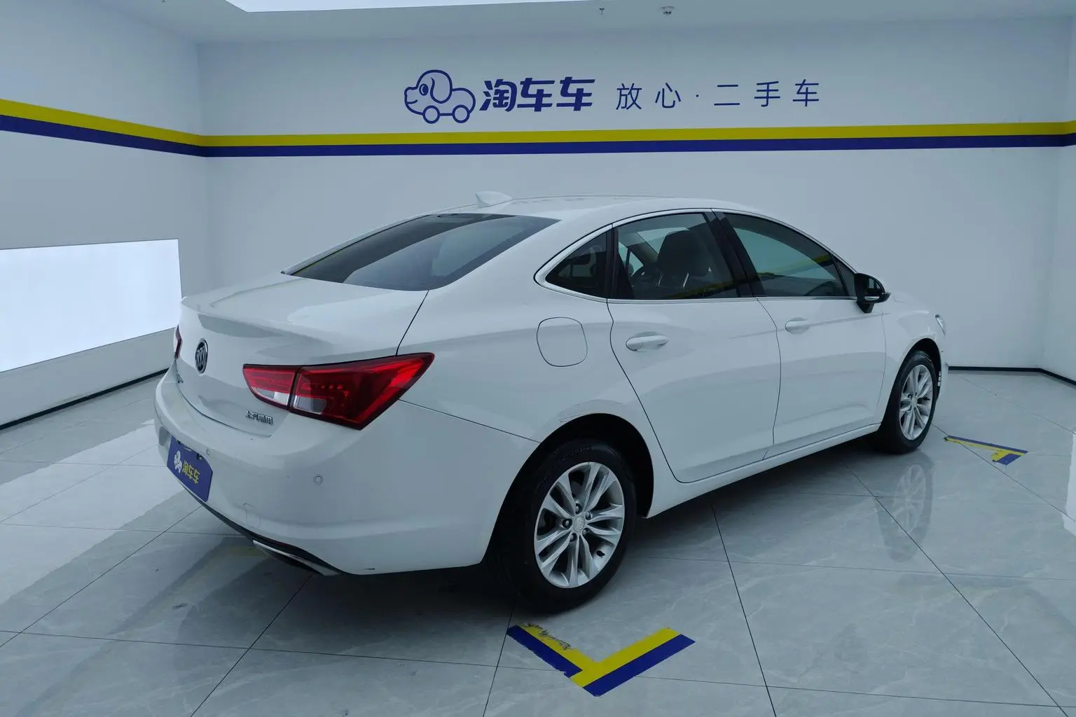 Buick Verano 2019 Sedan 20T DCT Elite
