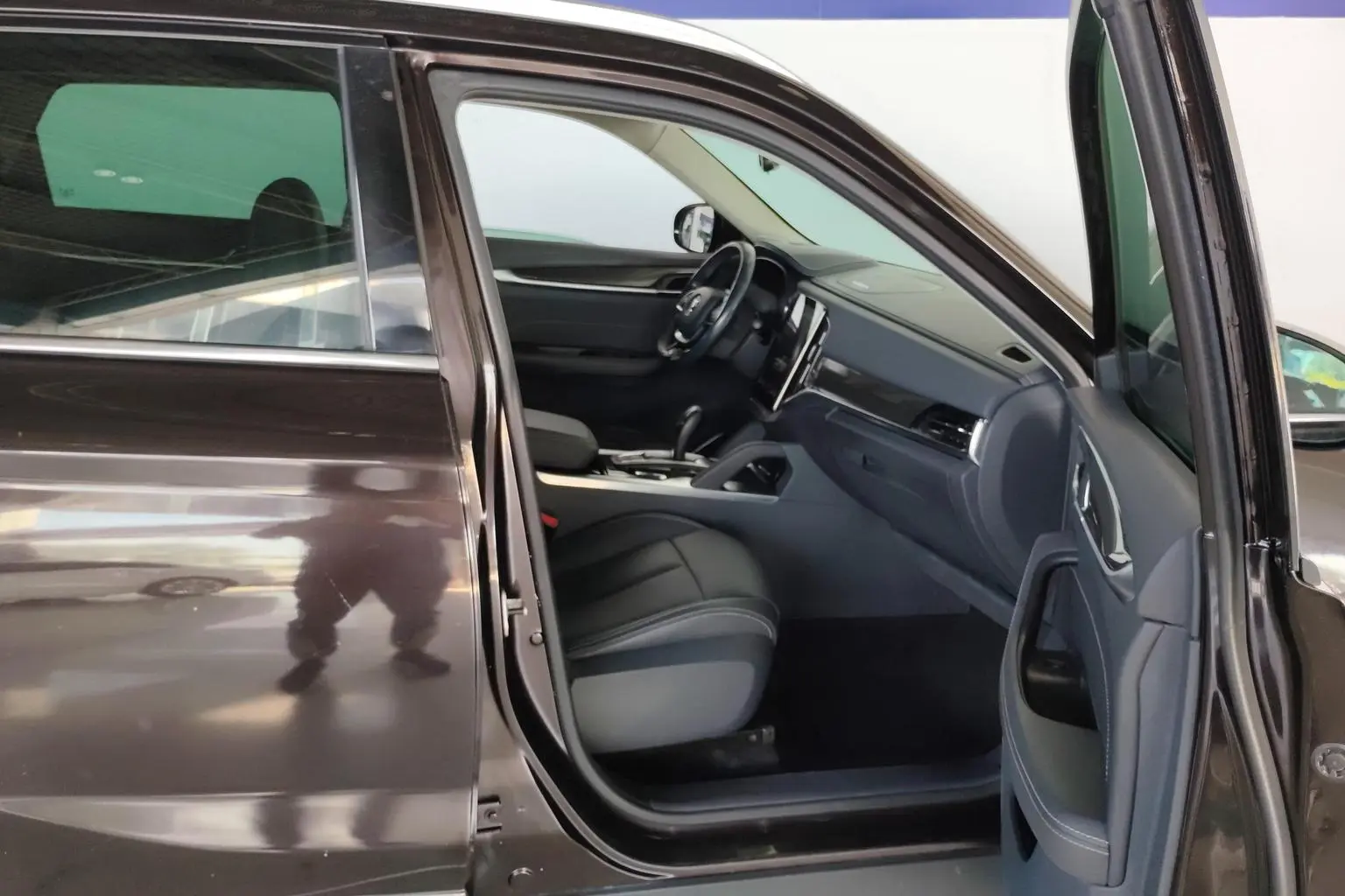 V7 2018 280T Auto Luxury 5 seat