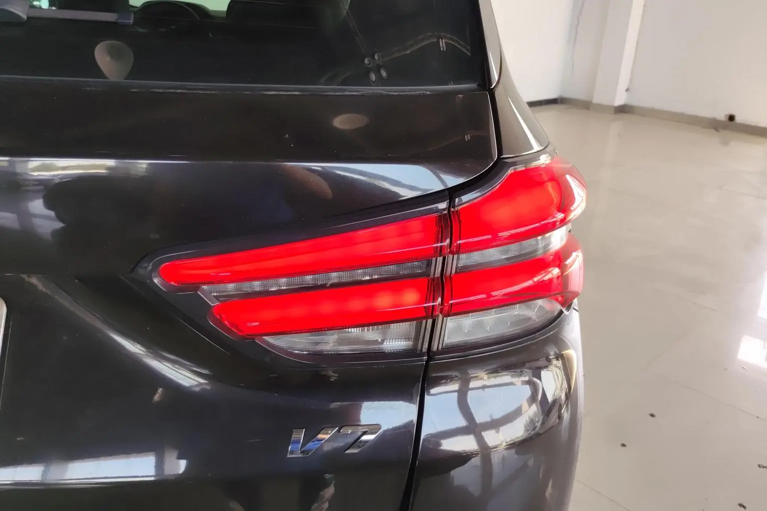 V7 2018 280T Auto Luxury 5 seat