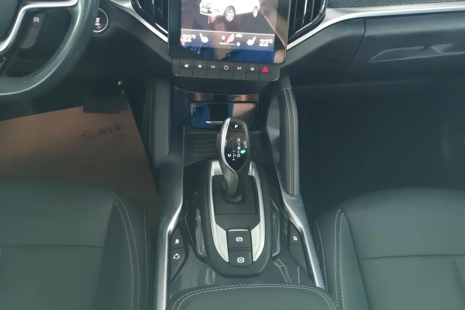 V7 2018 280T Auto Luxury 5 seat