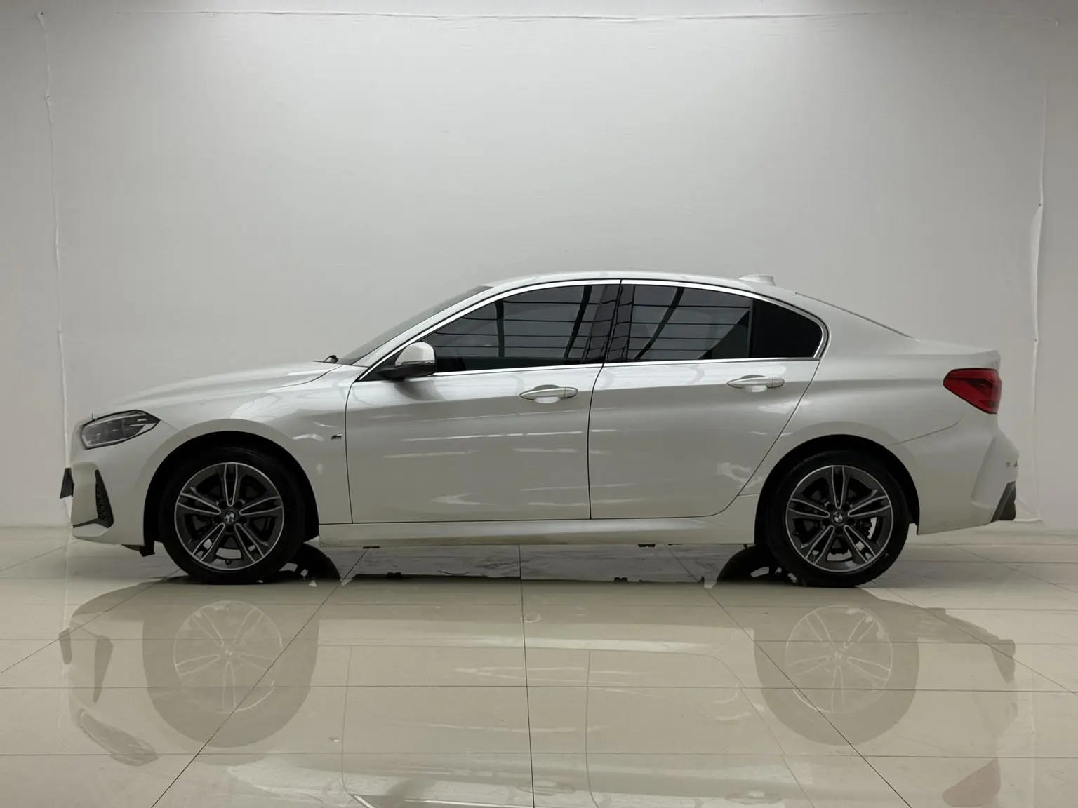 BMW 1 Series 2021 120i M Sport