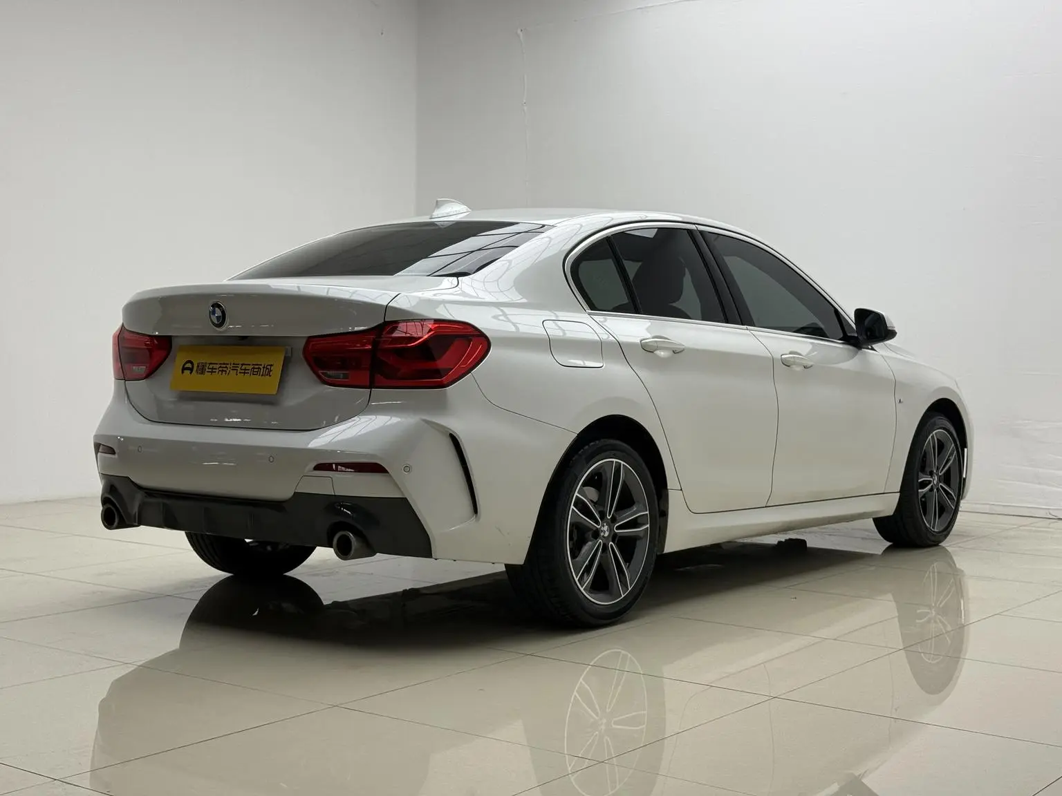 BMW 1 Series 2021 120i M Sport