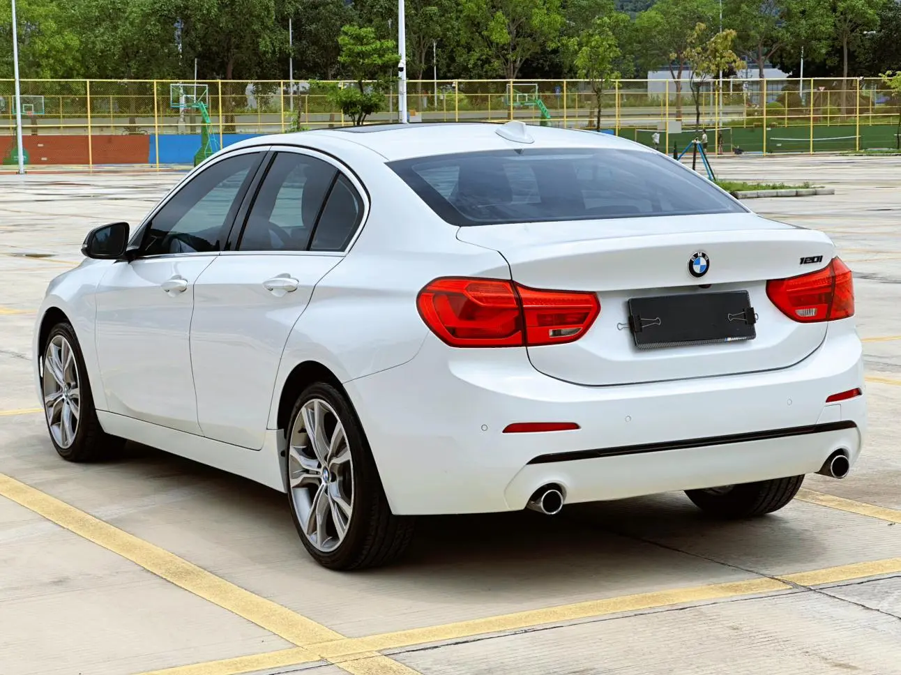 BMW 1 Series 2018 120i Design Package