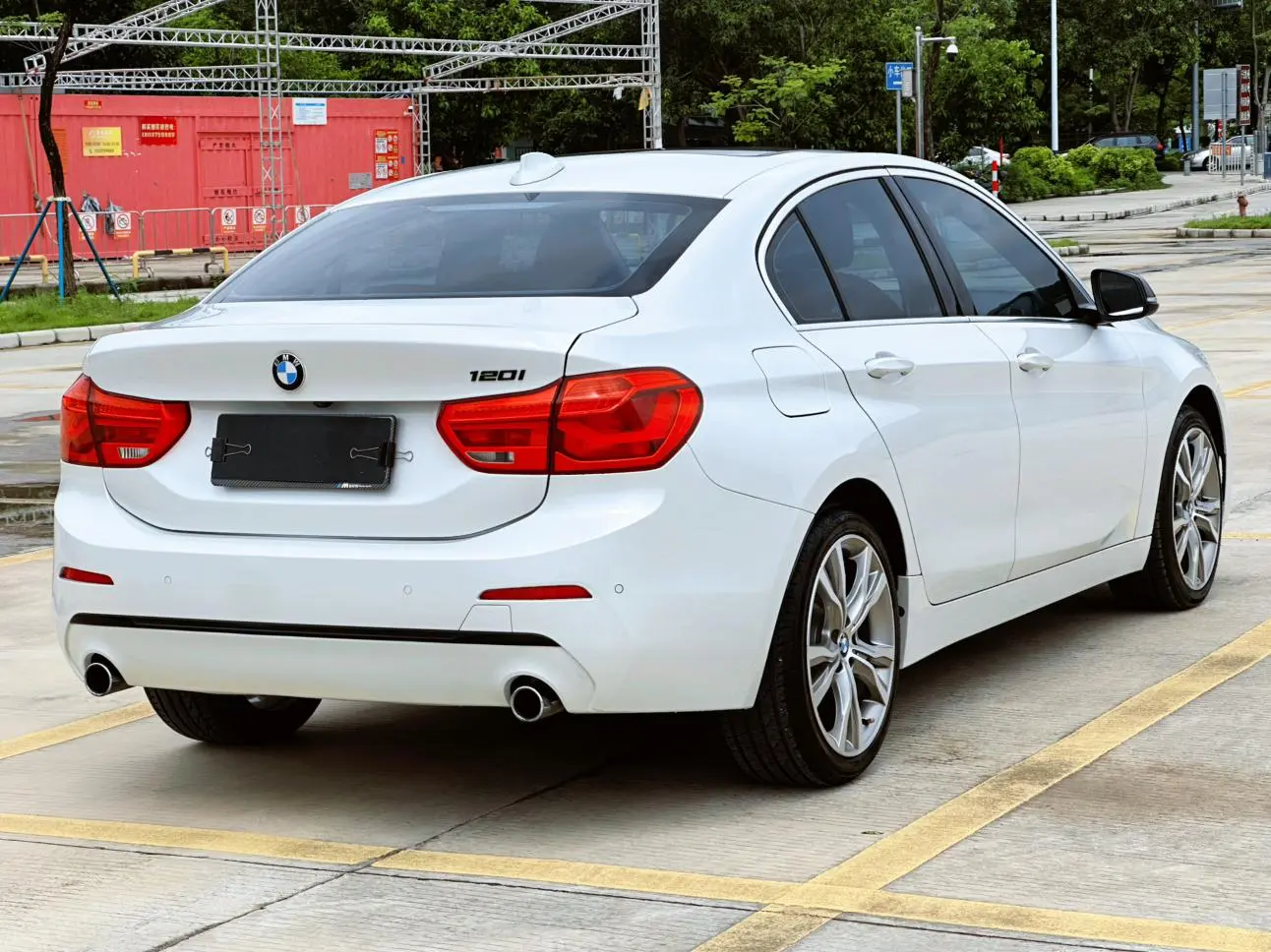 BMW 1 Series 2018 120i Design Package