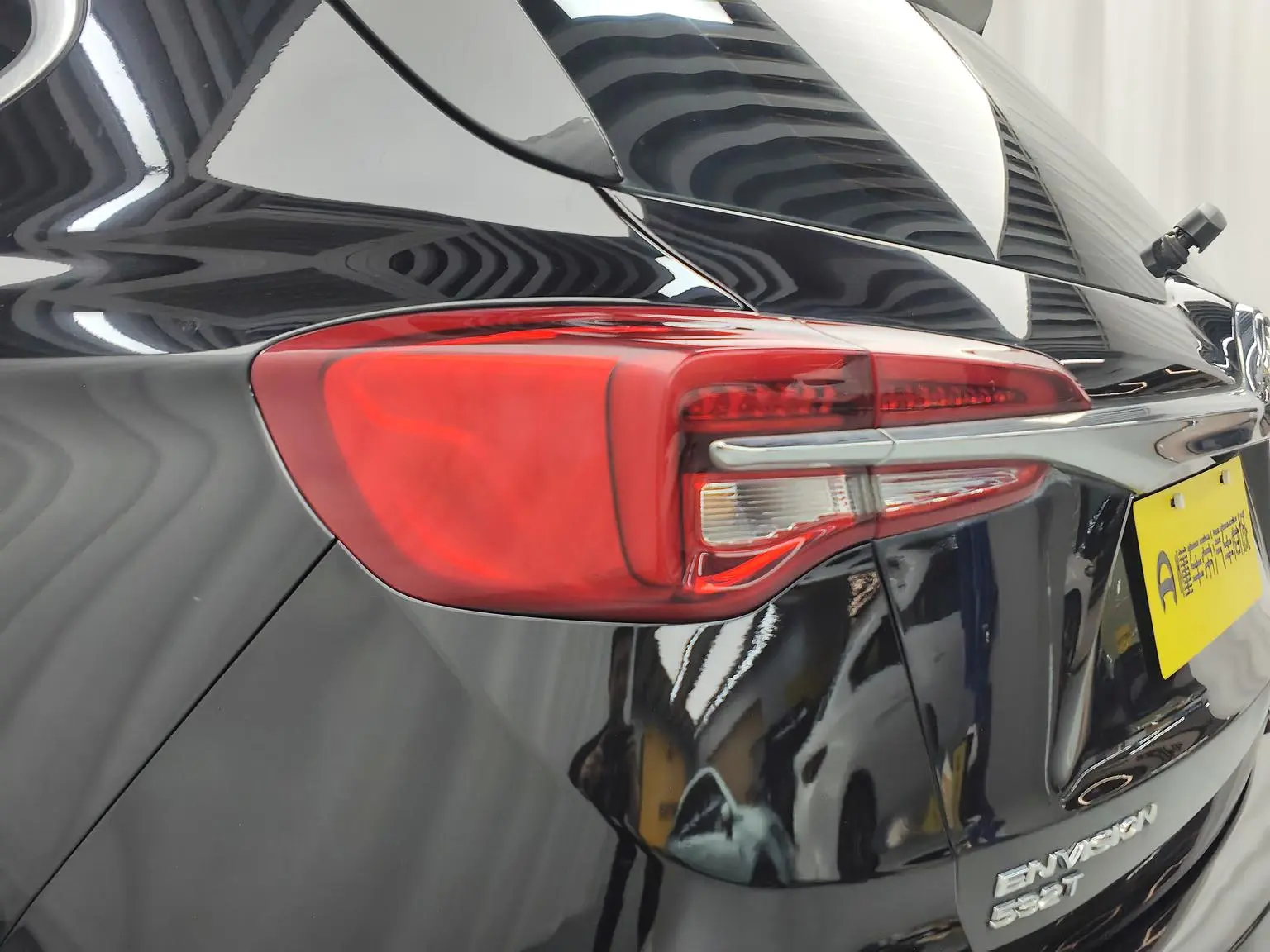 Buick Envision 2021 532T 2WD Leading