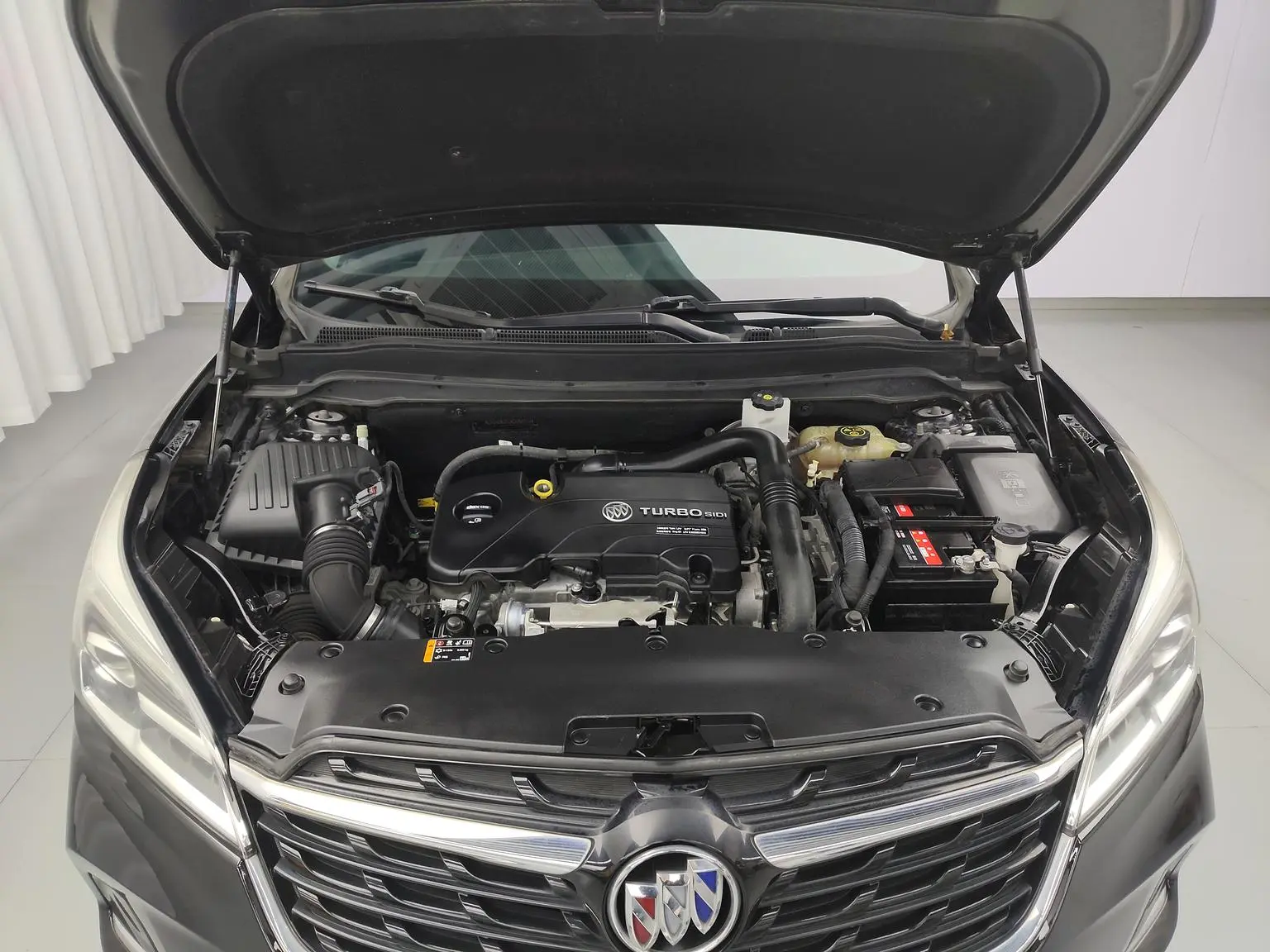 Buick Envision 2021 532T 2WD Leading