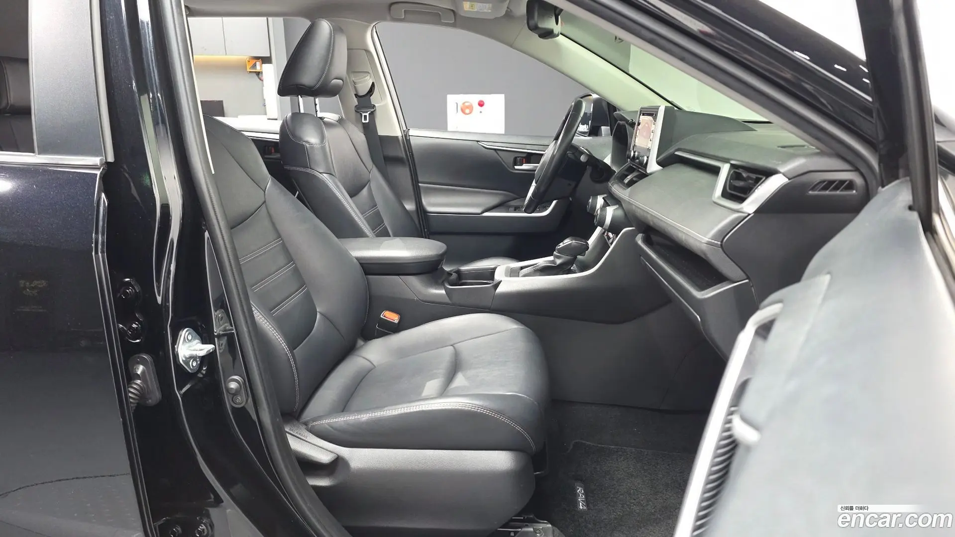 Toyota RAV4 2.5 2WD