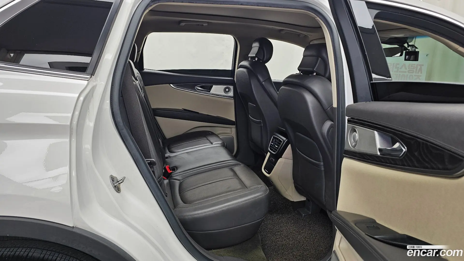 Lincoln Nautilus 2.7 202A AWD