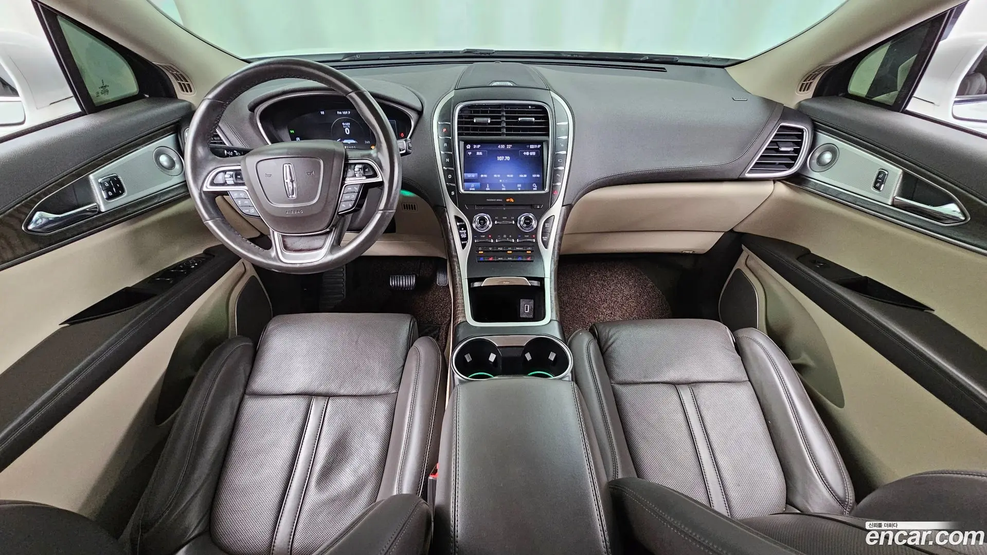 Lincoln Nautilus 2.7 202A AWD