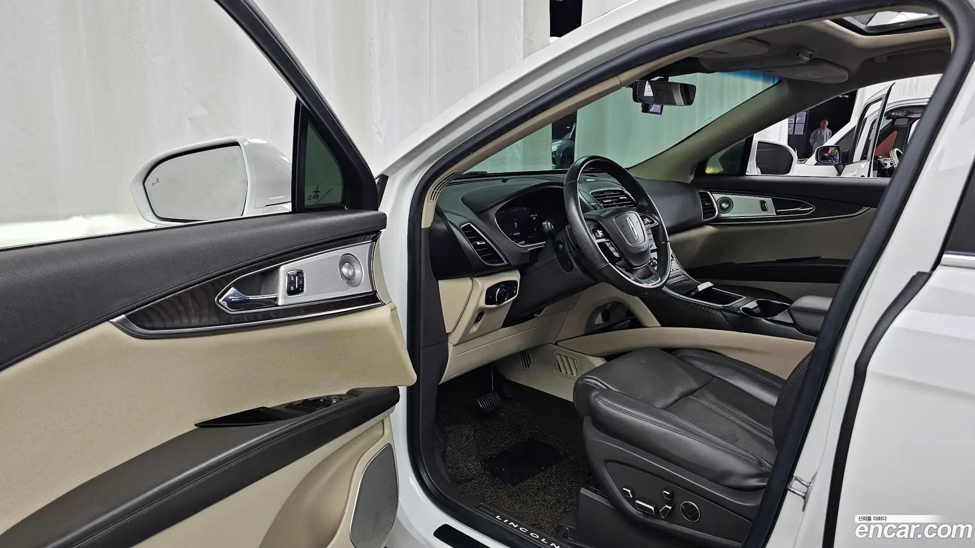 Lincoln Nautilus 2.7 202A AWD