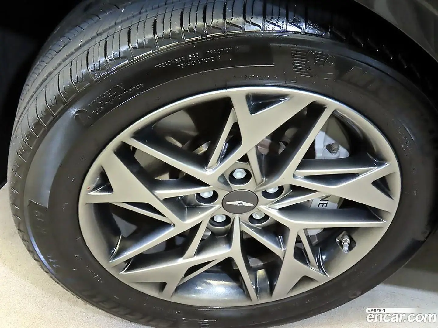 Genesis GV70 2.5T Gasoline 2WD