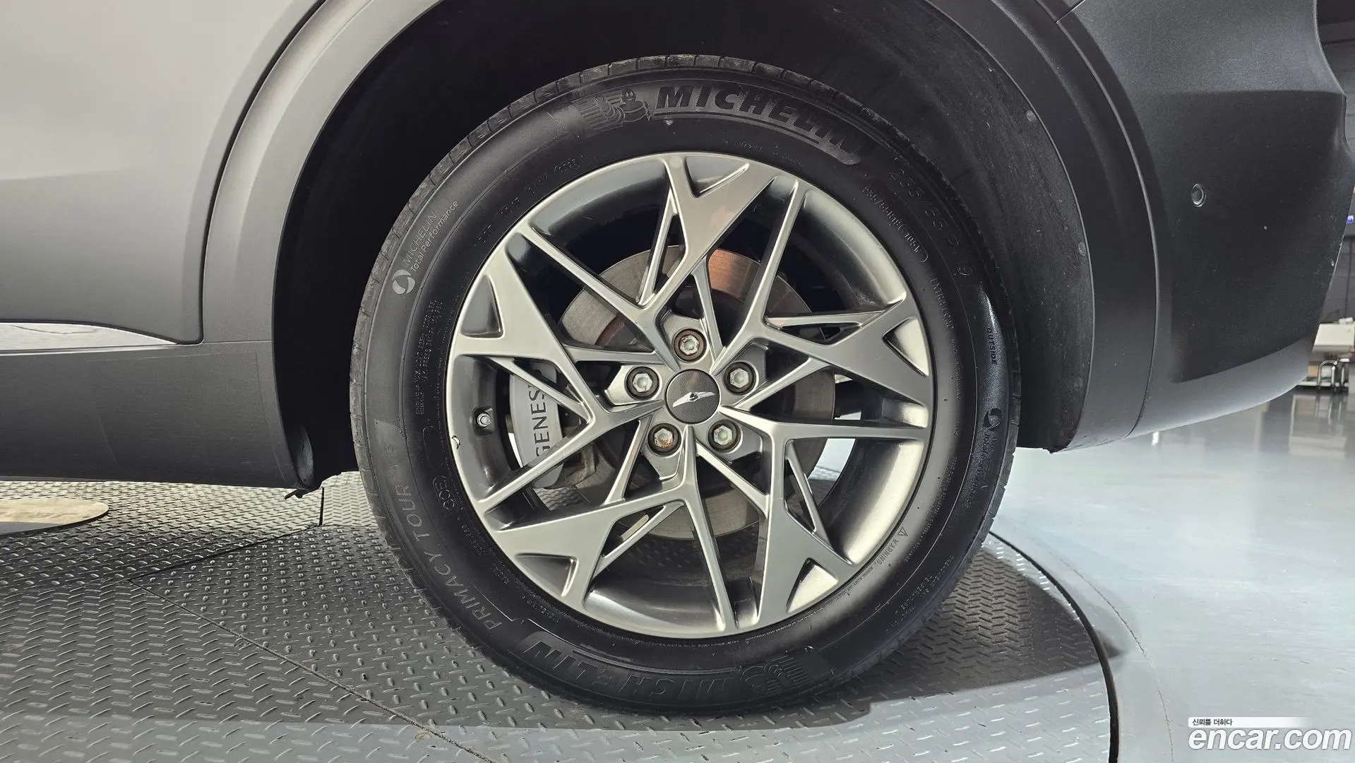 Genesis GV70 2.5T Gasoline 2WD