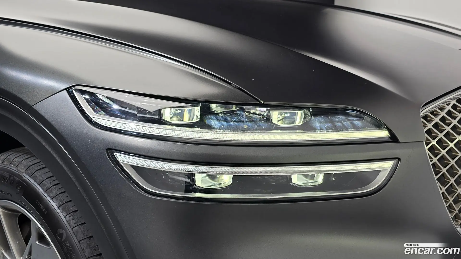 Genesis GV70 2.5T Gasoline 2WD