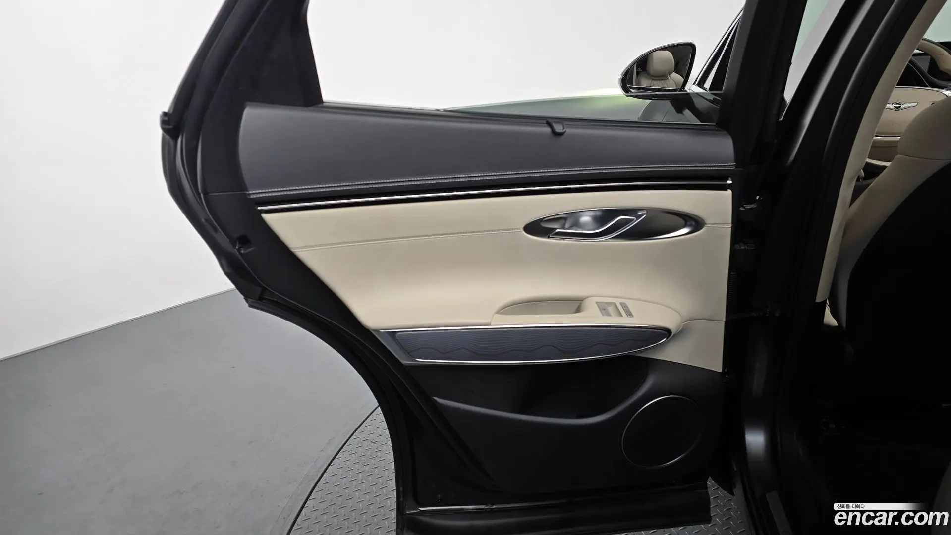 Genesis GV70 2.5T Gasoline 2WD