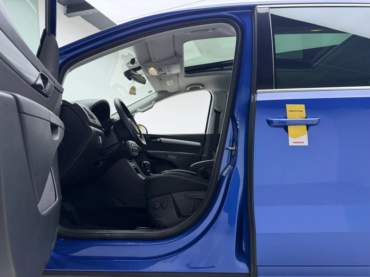 Volkswagen Sharan 2018 Facelift 380TSI 6 seat