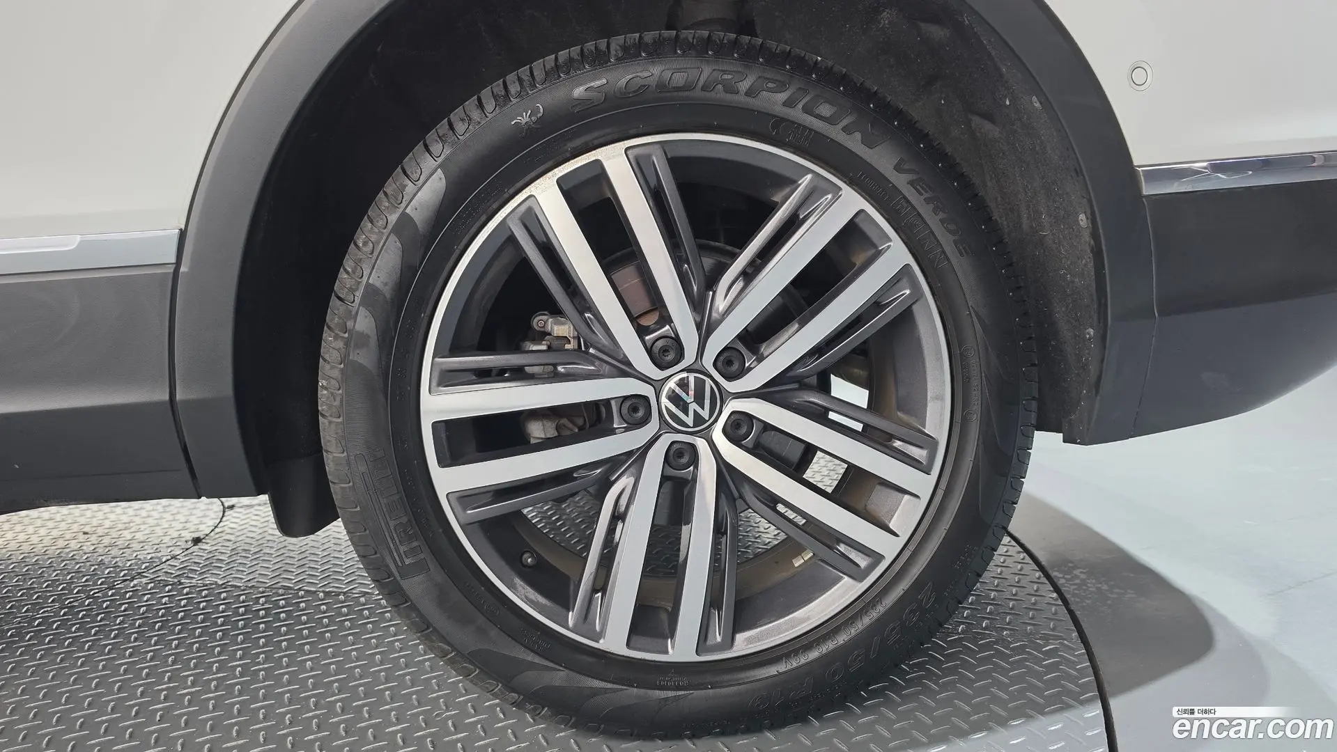 Volkswagen Tiguan 2.0 TSI Prestige