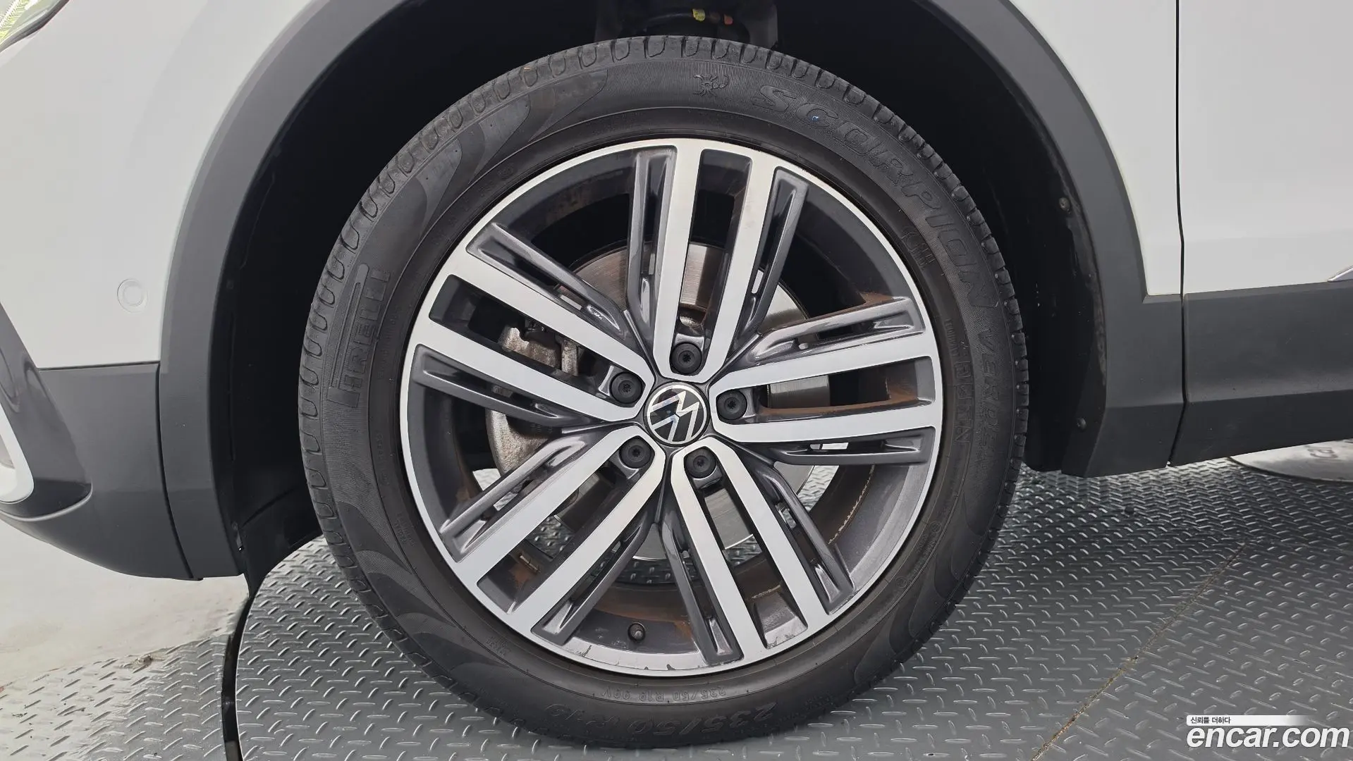 Volkswagen Tiguan 2.0 TSI Prestige