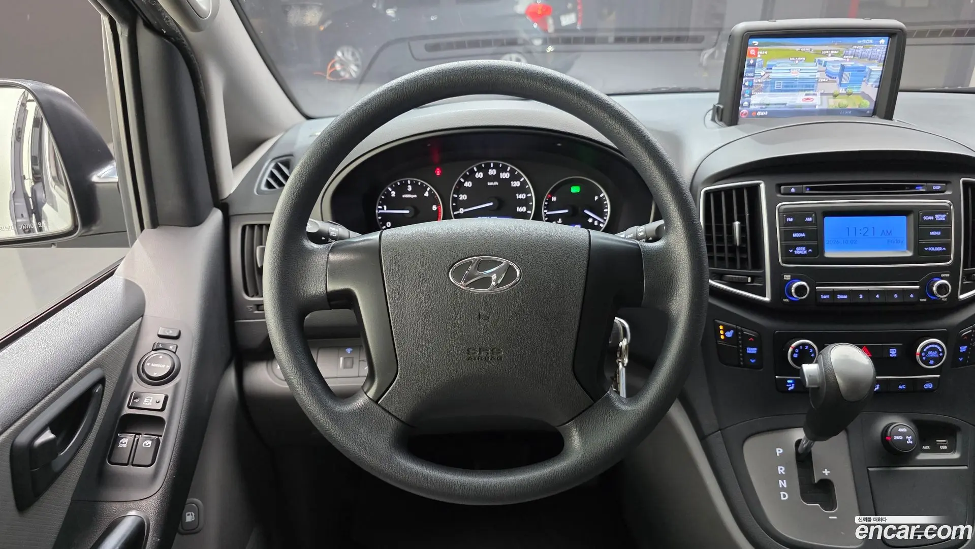 Hyundai Starex 4WD Wagon 11-Seater